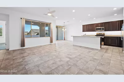 1427 E Blue Granite Drive, Green Valley, AZ 85614 - Photo 5