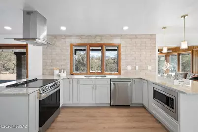 10972 E Oakwood Drive, Tucson, AZ 85749 - Photo 15