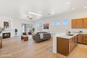 9896 E Wind Dancer Dr, Tucson, AZ 85748 - Photo 7