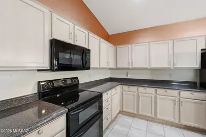 1612 N Rush Creek Court, Green Valley, AZ 85614 - Photo 21