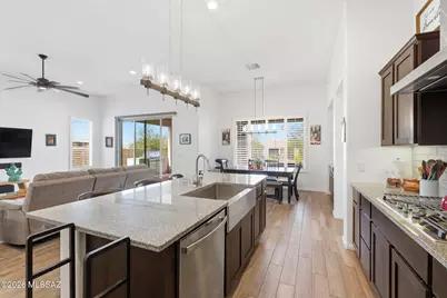 2475 E Rolling Meadow Lane, Green Valley, AZ 85614 - Photo 13