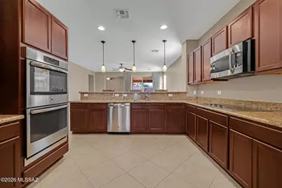 11751 W Scudamore Drive, Marana, AZ 85653 - Photo 9