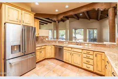 5550 W Open R Place, Tucson, AZ 85713 - Photo 9