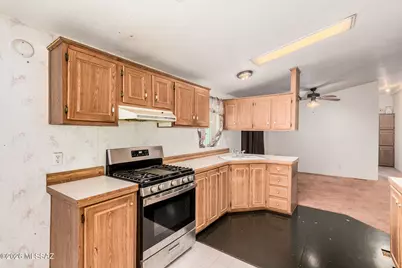 16810 W Placita La Junta, Marana, AZ 85653 - Photo 11