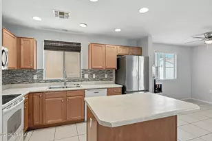 21524 E Independence Way, Red Rock, AZ 85145 - Photo 3