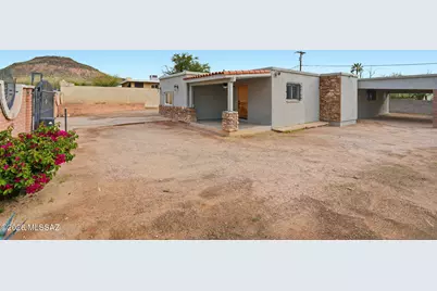 1633 S Camino Del Sierra, Tucson, AZ 85713 - Photo 1