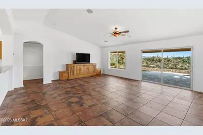 1140 N Rams Head Road, Green Valley, AZ 85614 - Photo 9