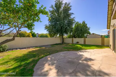 7998 N Panamint Drive, Tucson, AZ 85743 - Photo 35