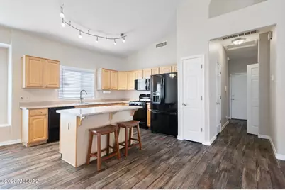 7998 N Panamint Drive, Tucson, AZ 85743 - Photo 13