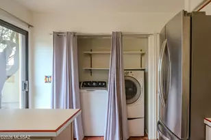 310 E Highcourte Ln, Tucson, AZ 85737 - Photo 9