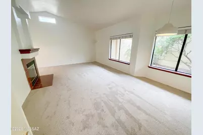 310 E Highcourte Lane, Tucson, AZ 85737 - Photo 7