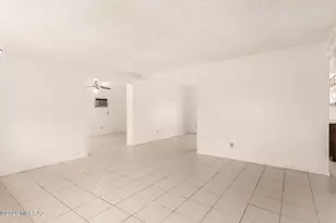 4030 S Knotty Pine Pl, Tucson, AZ 85730 - Photo 5