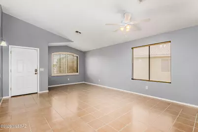 8509 E Sarnoff Ridge Loop, Tucson, AZ 85710 - Photo 5