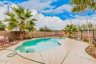 8509 E Sarnoff Ridge Loop, Tucson, AZ 85710 - Photo 3