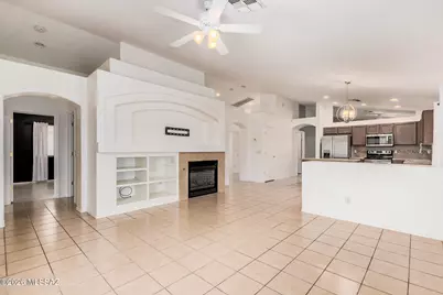 8509 E Sarnoff Ridge Loop, Tucson, AZ 85710 - Photo 9