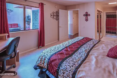 151 N Crescent Bell Drive, Green Valley, AZ 85614 - Photo 13