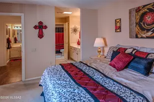 151 N Crescent Bell Dr, Green Valley, AZ 85614 - Photo 11