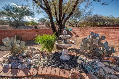 151 N Crescent Bell Drive, Green Valley, AZ 85614 - Photo 21