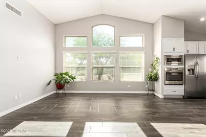 10720 E Silver Vein Drive, Tucson, AZ 85748 - Photo 9