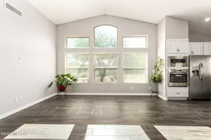 10720 E Silver Vein Dr, Tucson, AZ 85748 - Photo 9