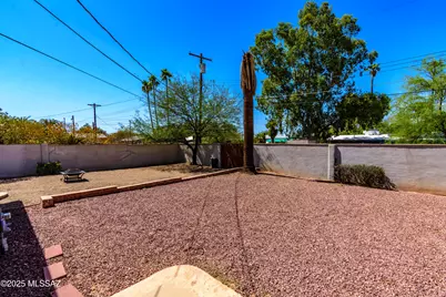 5225 E 5th Street, Tucson, AZ 85711 - Photo 23