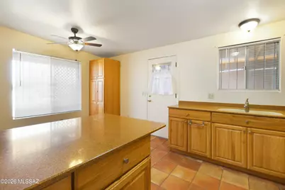 1003 W Huron Street, Tucson, AZ 85745 - Photo 13