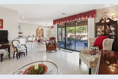 1910 W Amblemorn Drive, Green Valley, AZ 85622 - Photo 5