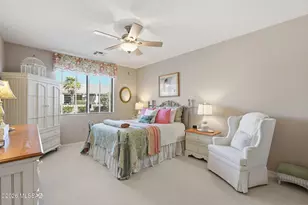 1910 W Amblemorn Dr, Green Valley, AZ 85622 - Photo 13