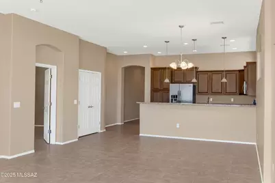 5829 S Waynes Way, Green Valley, AZ 85622 - Photo 17