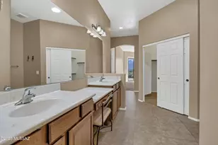 5829 S Waynes Way, Green Valley, AZ 85622 - Photo 29