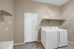 5829 S Waynes Way, Green Valley, AZ 85622 - Photo 41