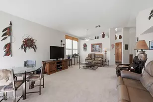 4927 S Gloria View Ct, Green Valley, AZ 85622 - Photo 7