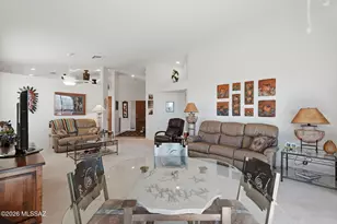 4927 S Gloria View Ct, Green Valley, AZ 85622 - Photo 9