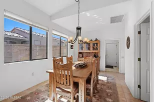 4927 S Gloria View Ct, Green Valley, AZ 85622 - Photo 15