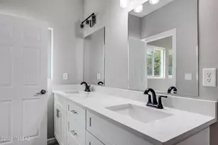 4214 N Lulu Ct, Tucson, AZ 85719 - Photo 5