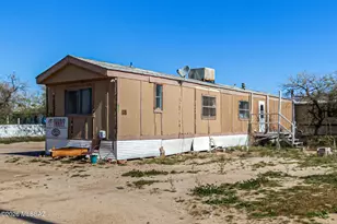 7670 N Star Grass Dr, Tucson, AZ 85741 - Photo 3