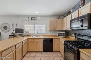 5801 S Mahan Dr, Tucson, AZ 85746 - Photo 5