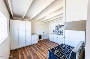 104 E Apache St, Huachuca City, AZ 85616 - Photo 17