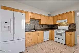 227 E Linden St, Tucson, AZ 85705 - Photo 9