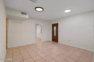 227 E Linden St, Tucson, AZ 85705 - Photo 5