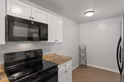 5675 N Camino Esplendora #2110, Tucson, AZ 85718 - Photo 13