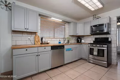 4249 E Canada Stravenue, Tucson, AZ 85706 - Photo 15