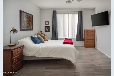 8001 W Wandering Spring Way, Tucson, AZ 85743 - Photo 9