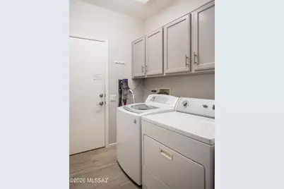 8001 W Wandering Spring Way, Tucson, AZ 85743 - Photo 17