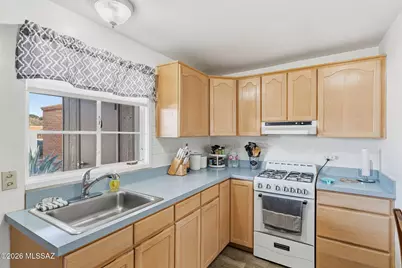 207 S Paseo Tierra #C, Green Valley, AZ 85614 - Photo 17