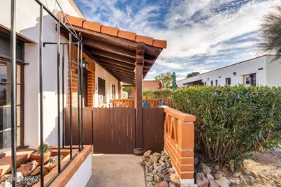 207 S Paseo Tierra #C, Green Valley, AZ 85614 - Photo 5