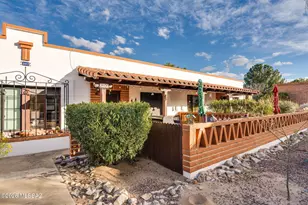 207 S Paseo Tierra, Green Valley, AZ 85614 - Photo 3