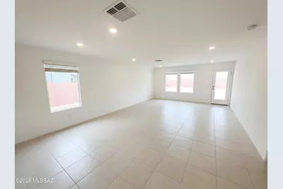 12864 E Curly Neal Drive, Tucson, AZ 85747 - Photo 3