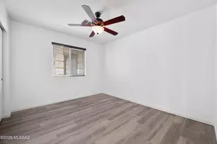 519 W Cedar Chase Dr, Green Valley, AZ 85614 - Photo 9