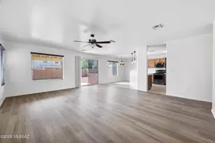 519 W Cedar Chase Dr, Green Valley, AZ 85614 - Photo 3